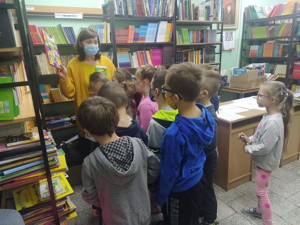 Wizyta przedszkolaków w bibliotece